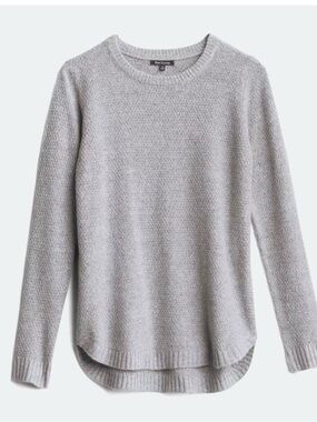 Pink Clover Textured Sweater in Light Gray